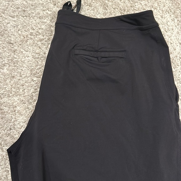 women’s lululemon straight leg pant ! - Picture 3 of 4